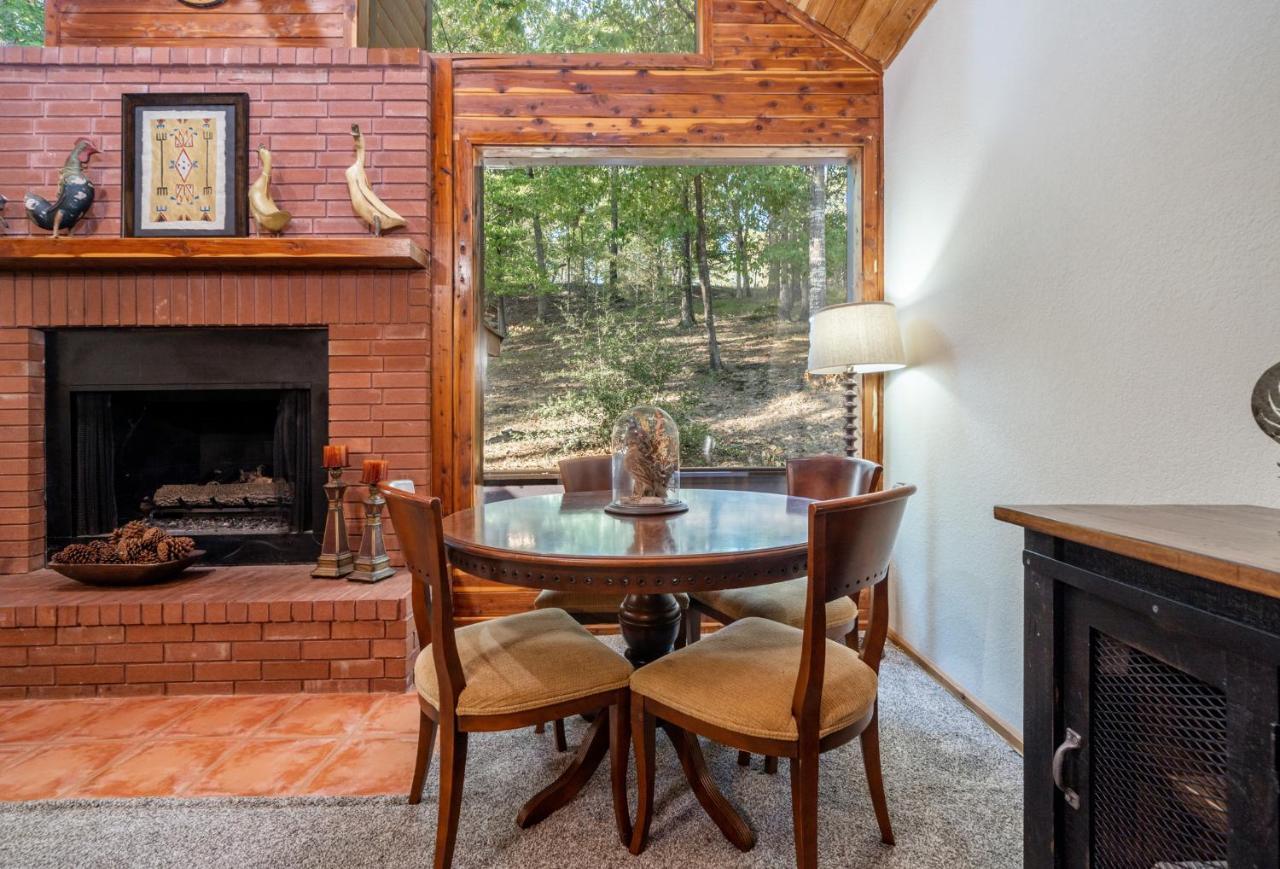 Luxury Rock Creek Cabin W Deck By Lake Hamilton Hot Springs Quarto foto